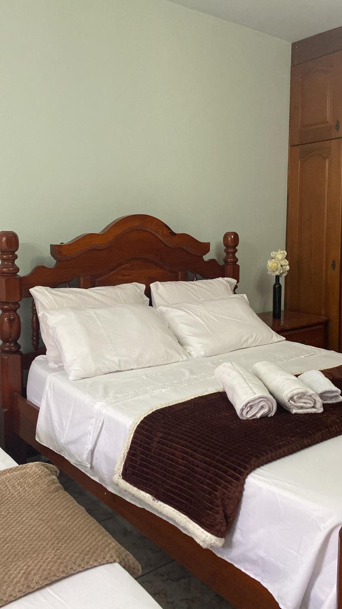 Triana Guest House Foz do Iguaçu Esterno foto