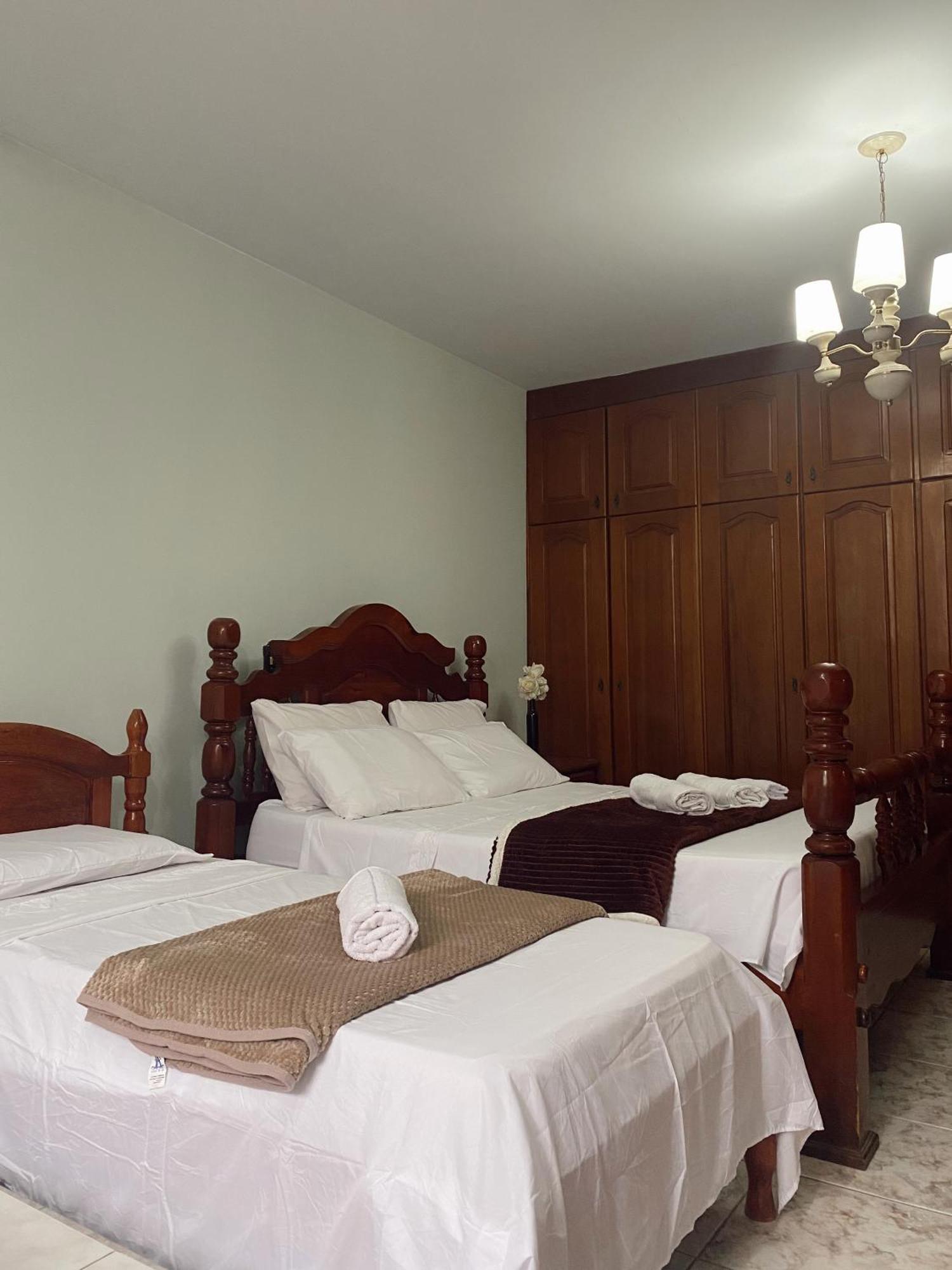 Triana Guest House Foz do Iguaçu Esterno foto