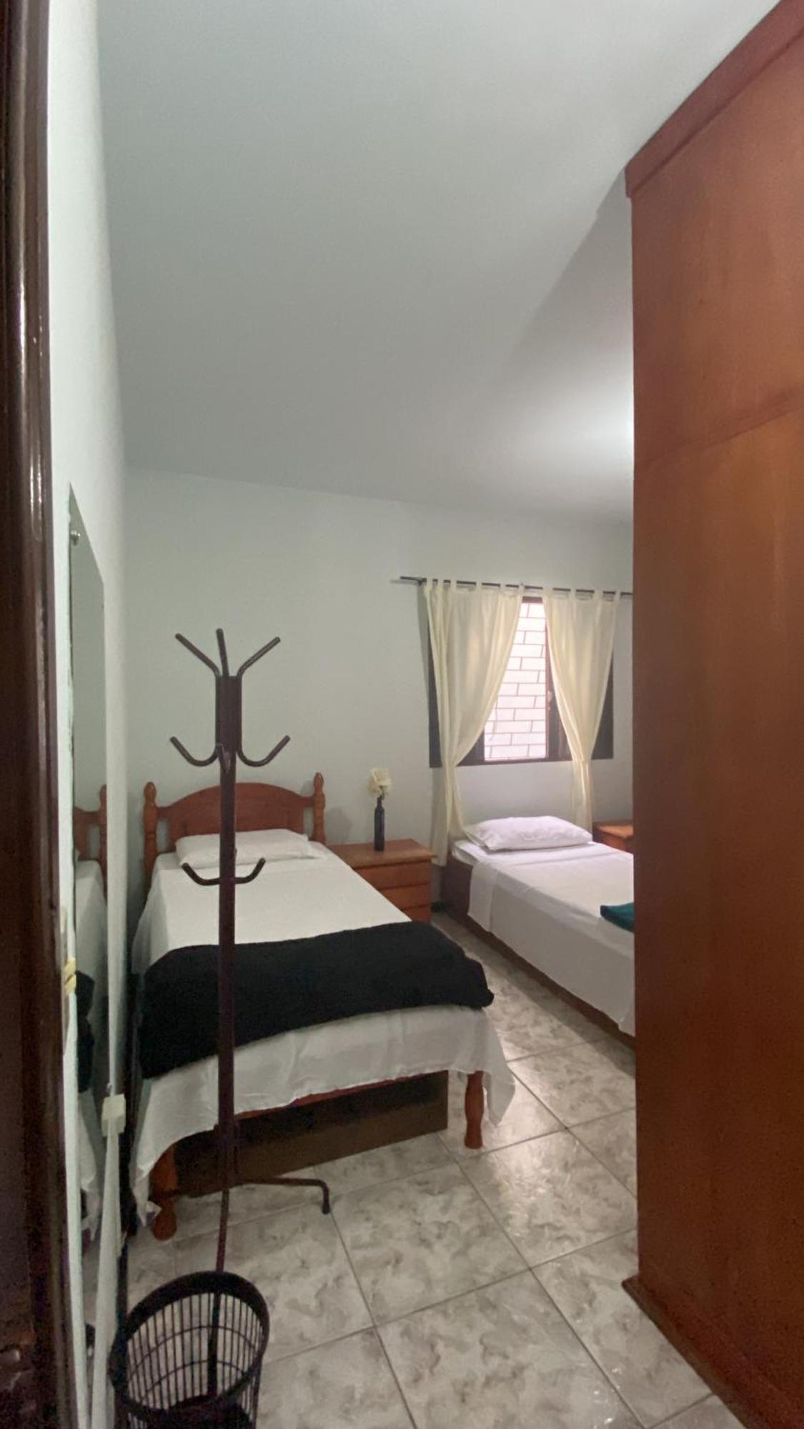 Triana Guest House Foz do Iguaçu Esterno foto