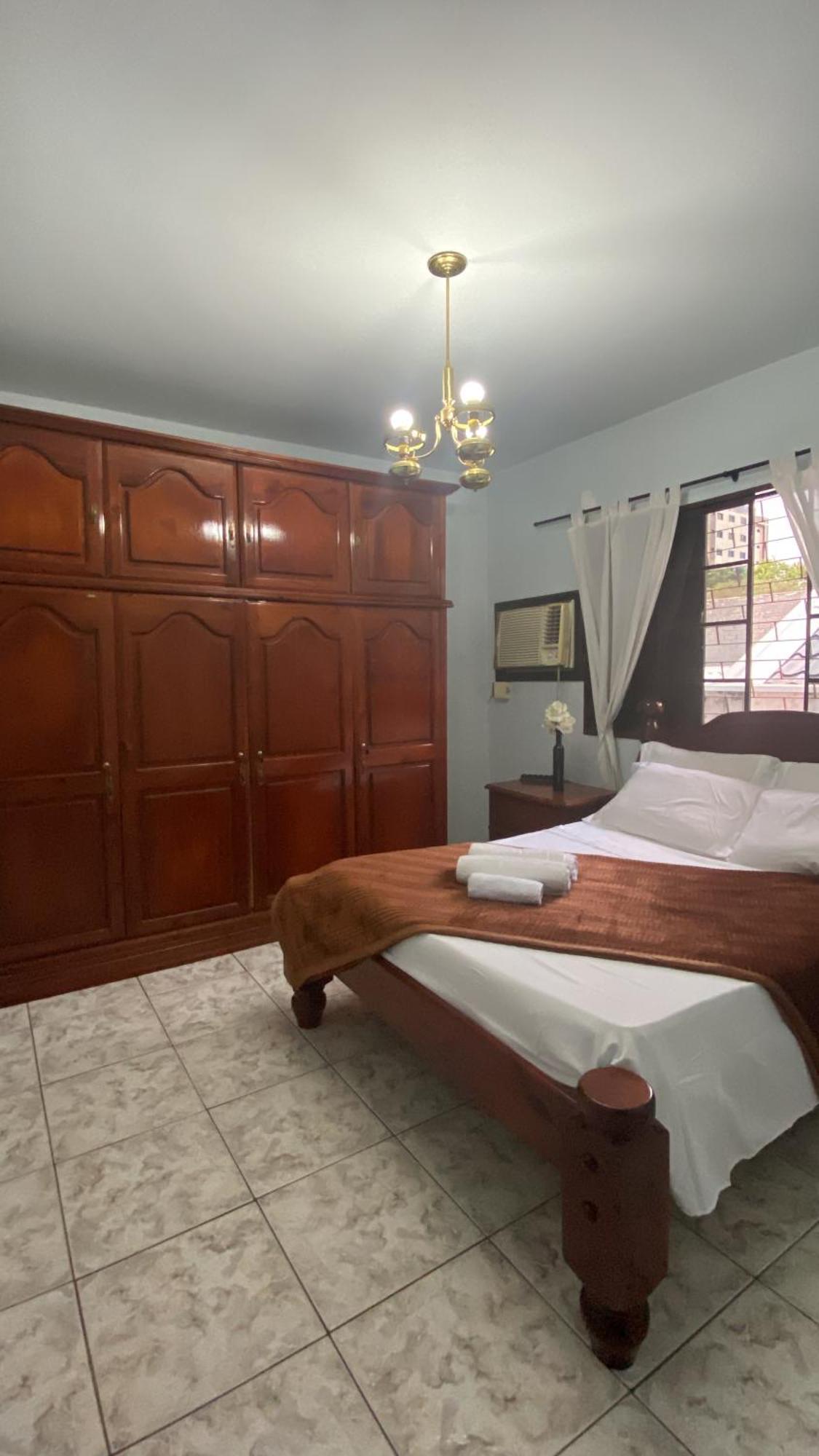 Triana Guest House Foz do Iguaçu Esterno foto
