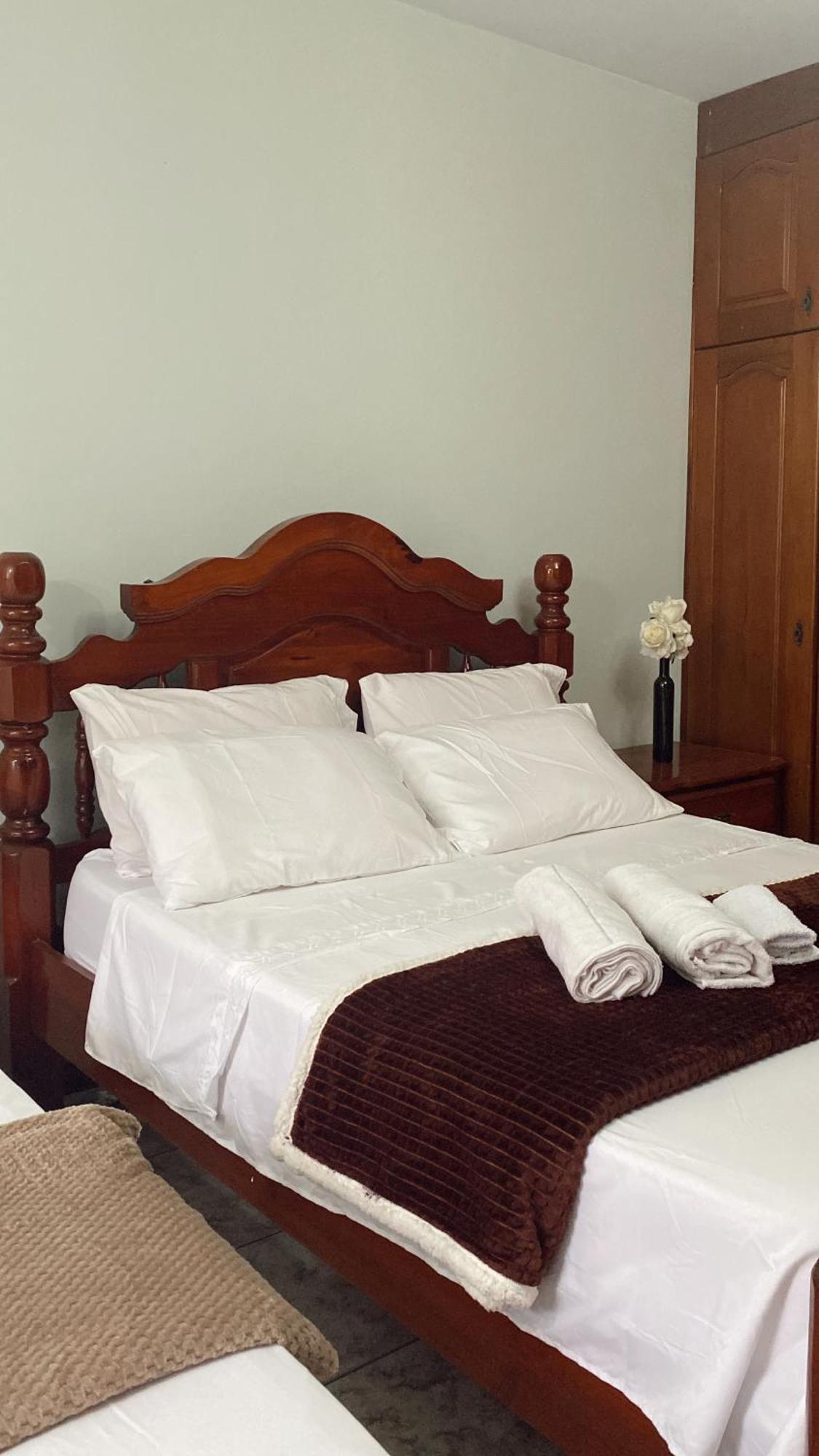 Triana Guest House Foz do Iguaçu Esterno foto